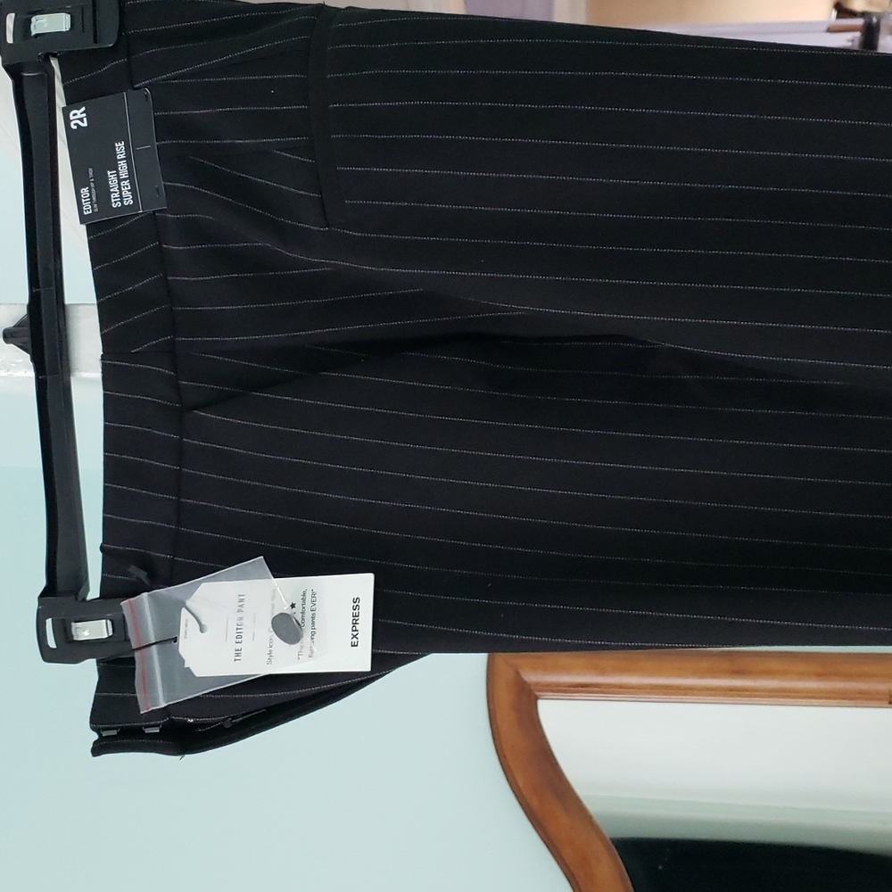 A pair of brand new Express Editor pants